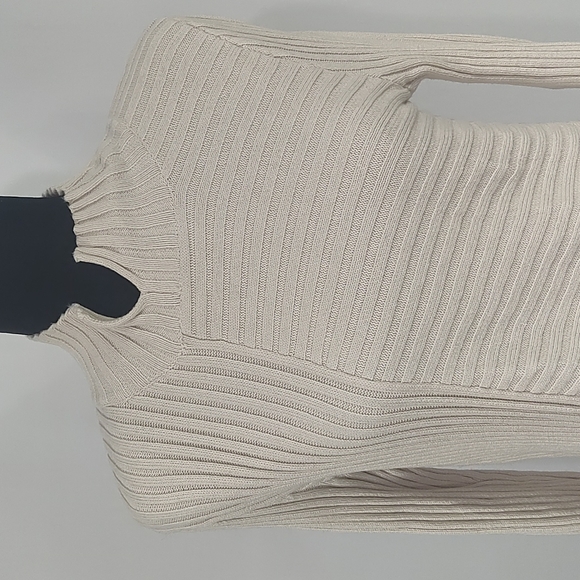 Cabi 3363 D-Ring Pullover Sweater - Picture 4 of 9